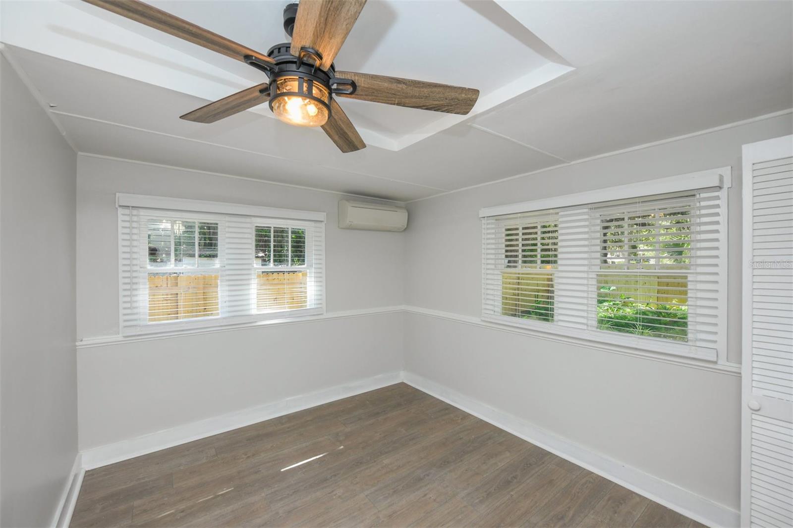 Image 17 of 26 For 1230 35th Street