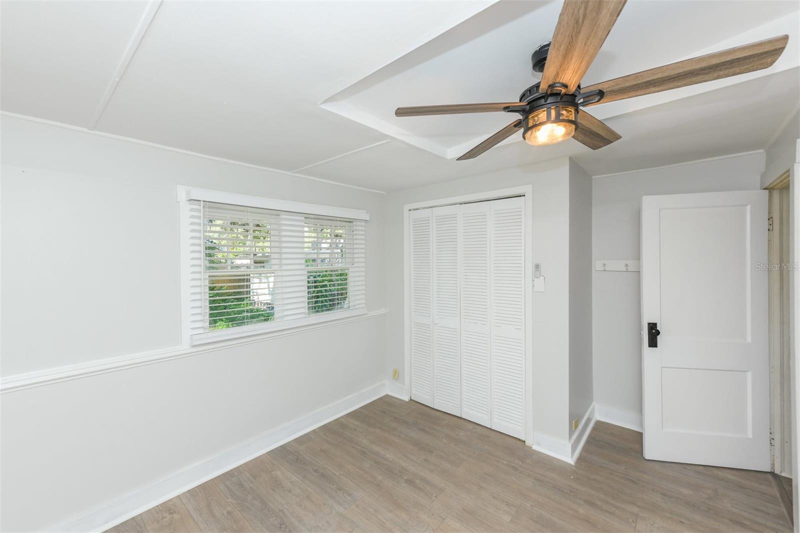 Image 18 of 26 For 1230 35th Street