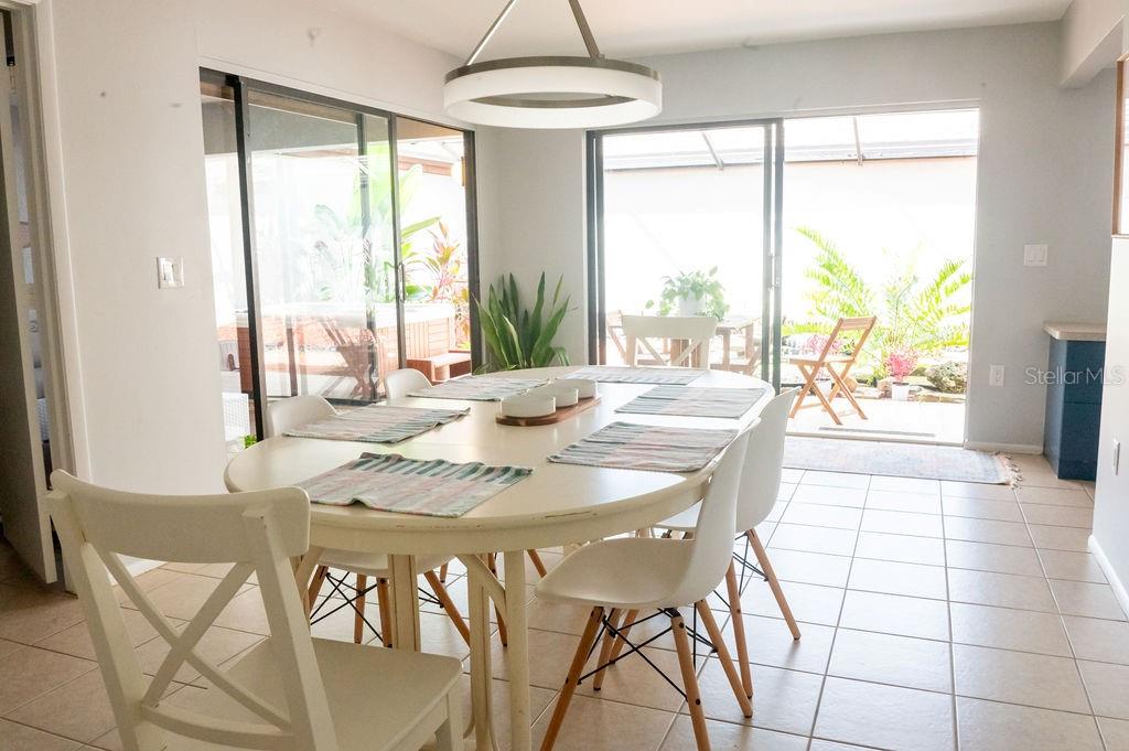 Image 19 of 45 For 3724 Glen Oaks Manor Drive