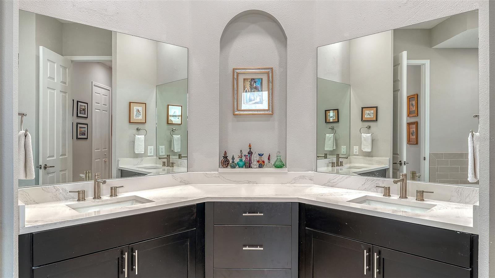 Image 30 of 100 For 6220 Signature Pointe Lane