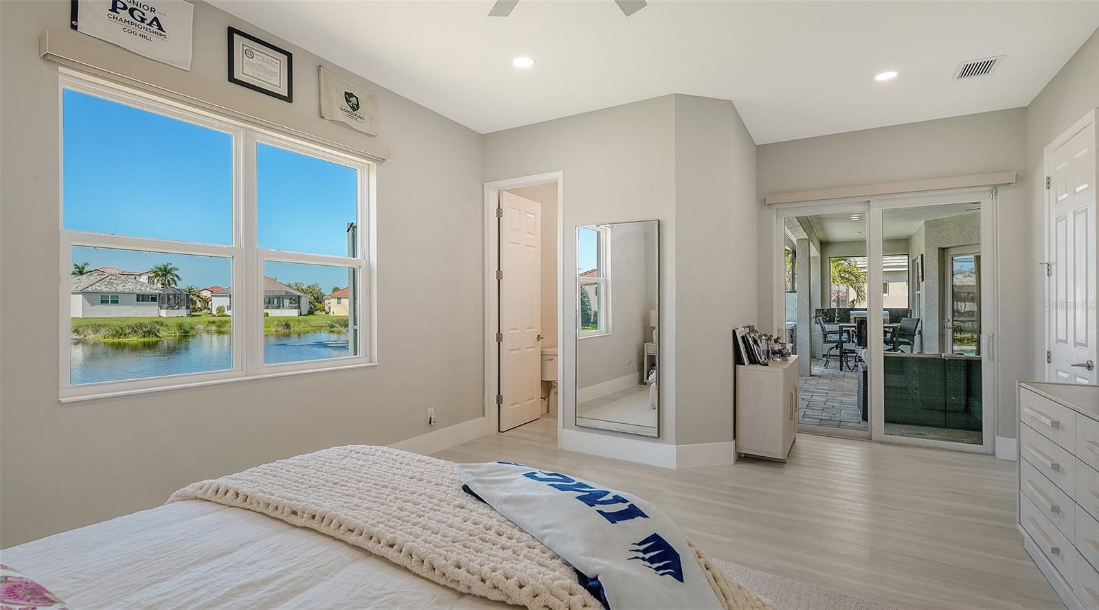 Image 37 of 100 For 6220 Signature Pointe Lane