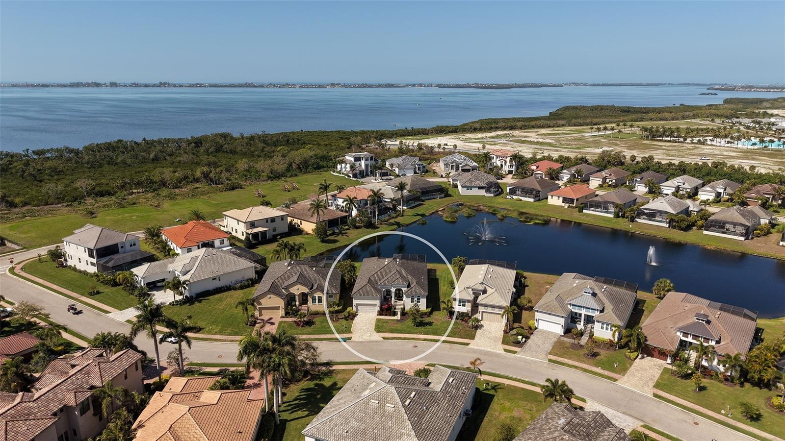 Image 4 of 100 For 6220 Signature Pointe Lane