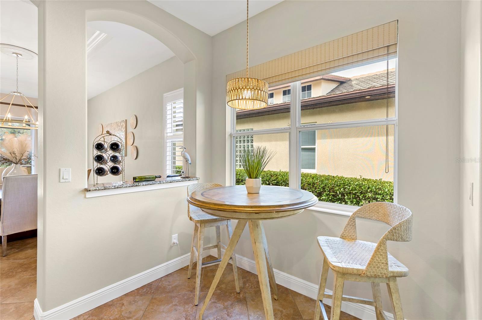 Listing photo id 8 for 922 Preservation Street