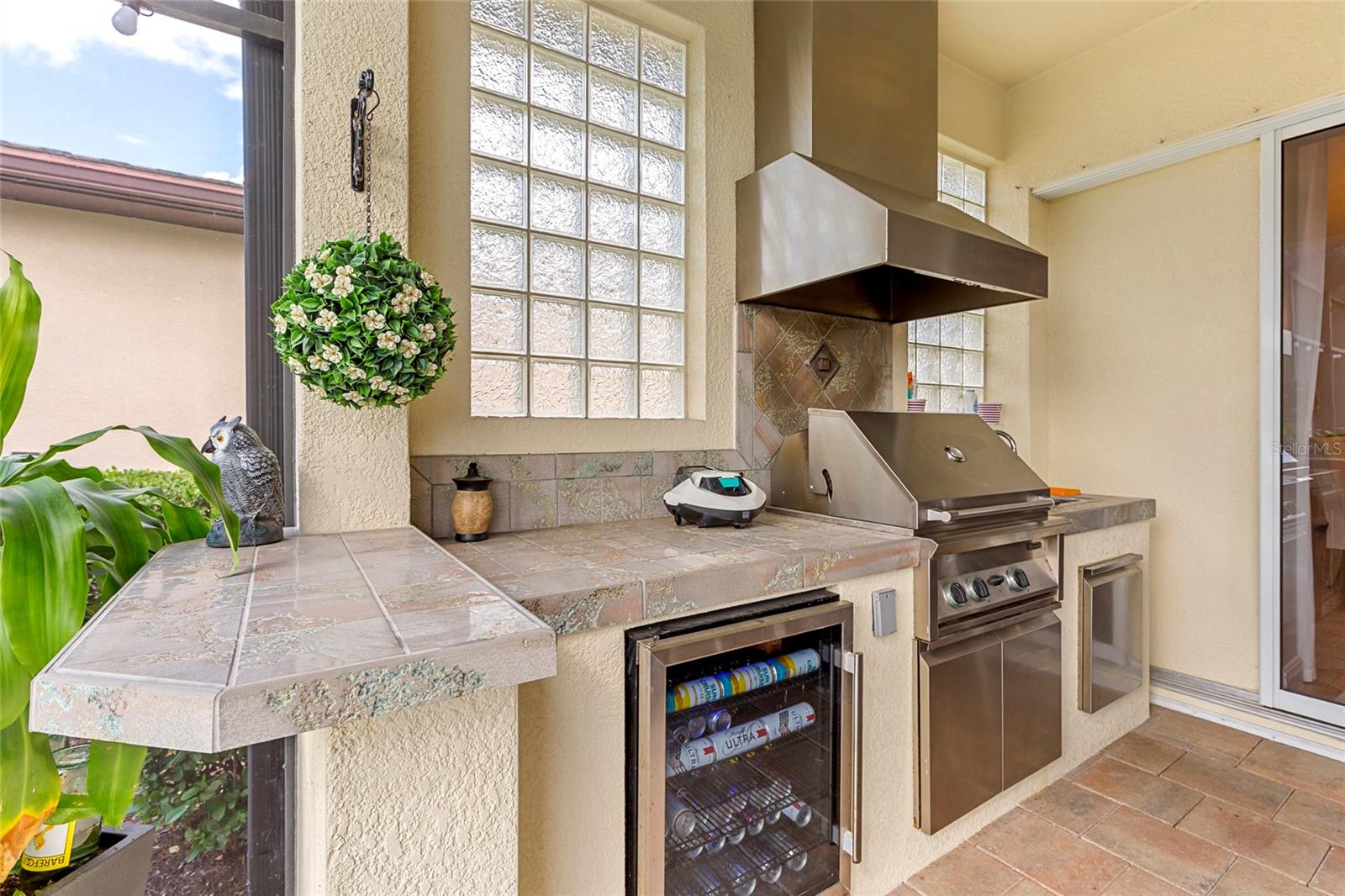 Listing photo id 11 for 922 Preservation Street