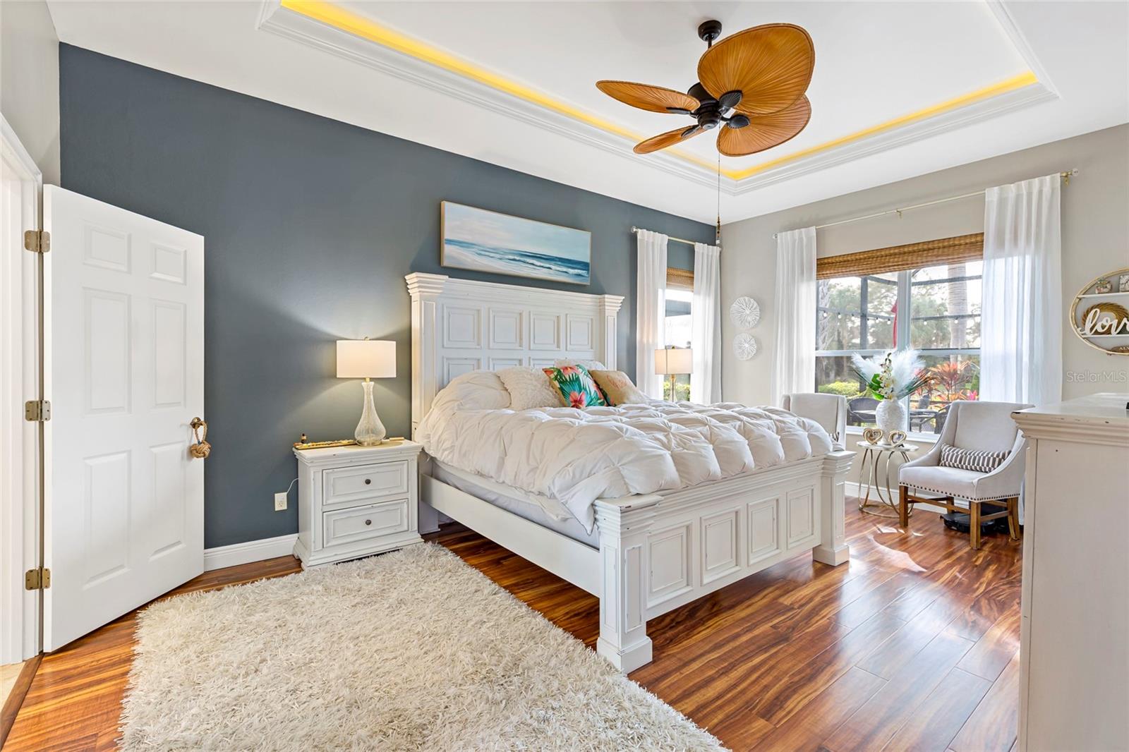 Listing photo id 14 for 922 Preservation Street