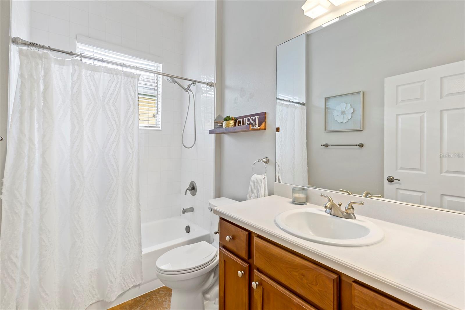 Listing photo id 21 for 922 Preservation Street