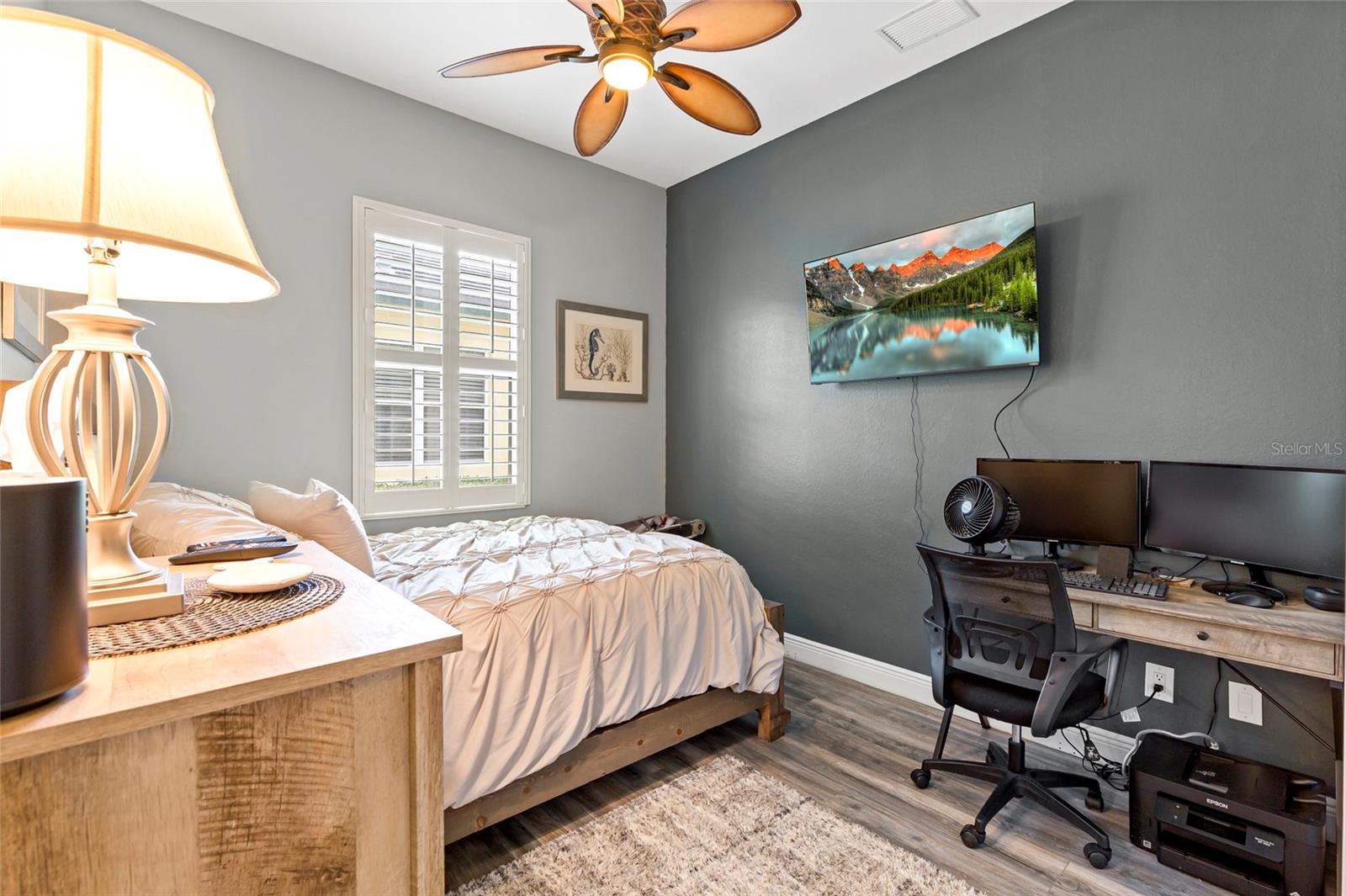 Listing photo id 22 for 922 Preservation Street