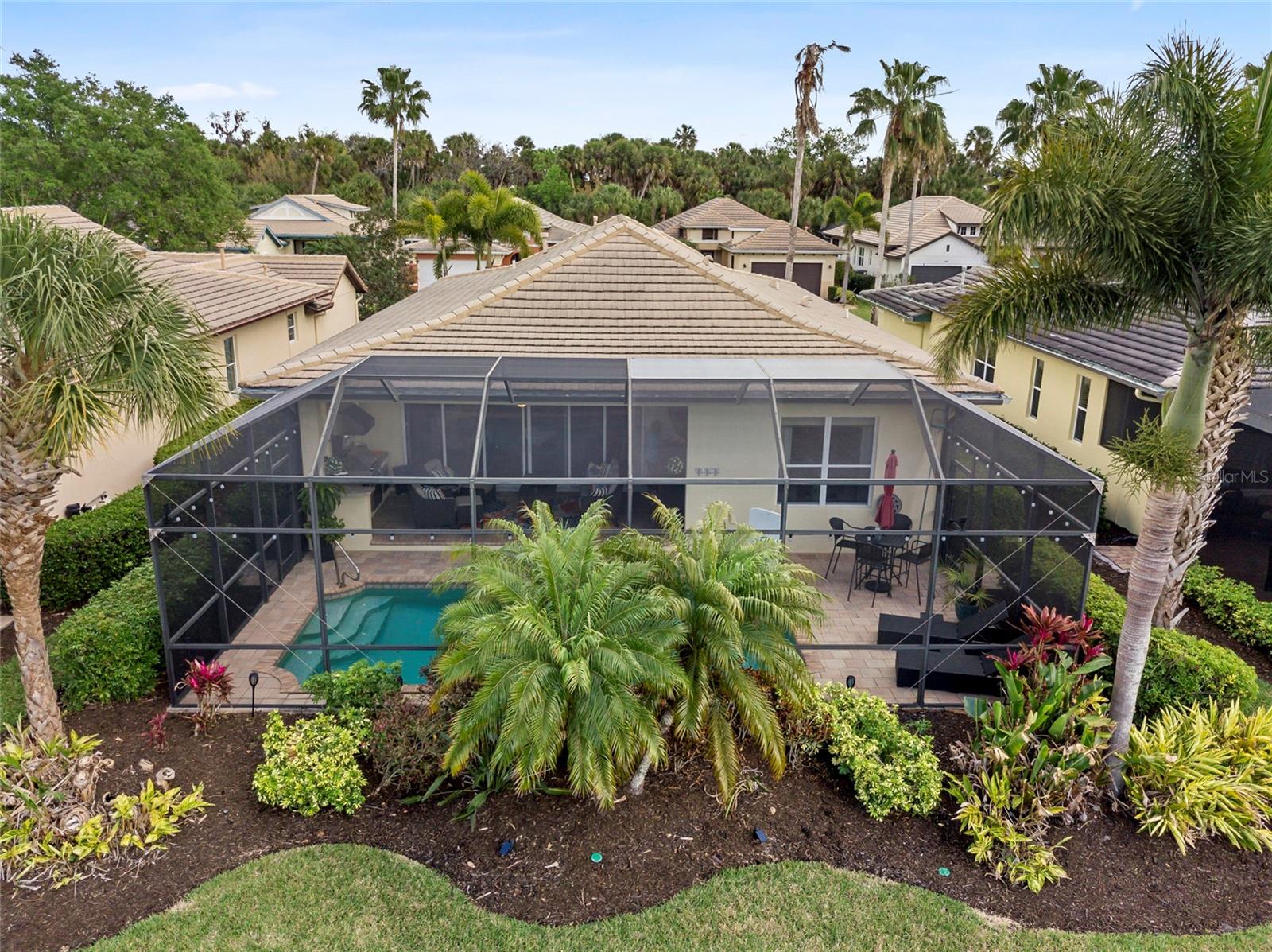 Listing photo id 24 for 922 Preservation Street