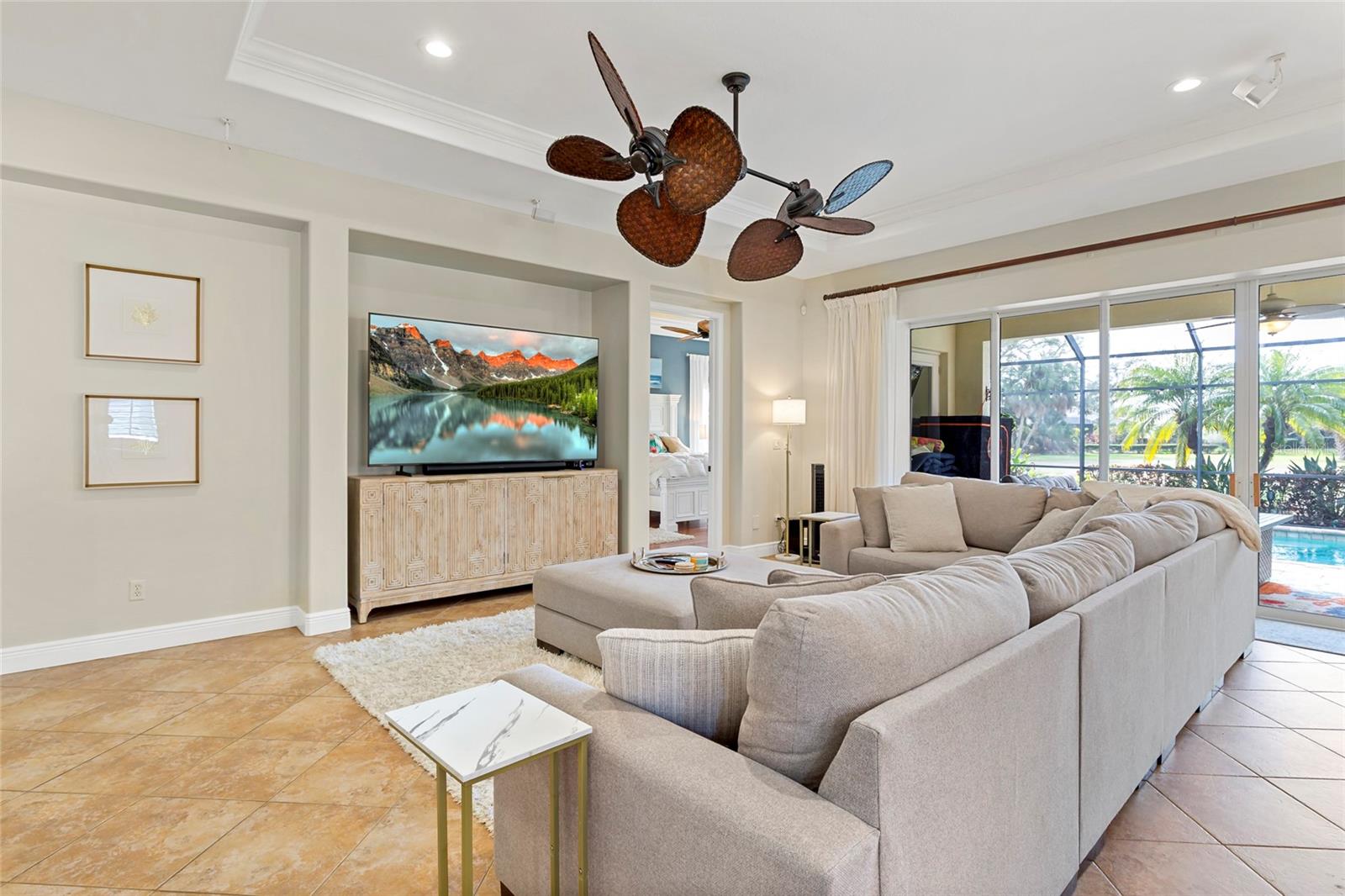 Listing photo id 5 for 922 Preservation Street