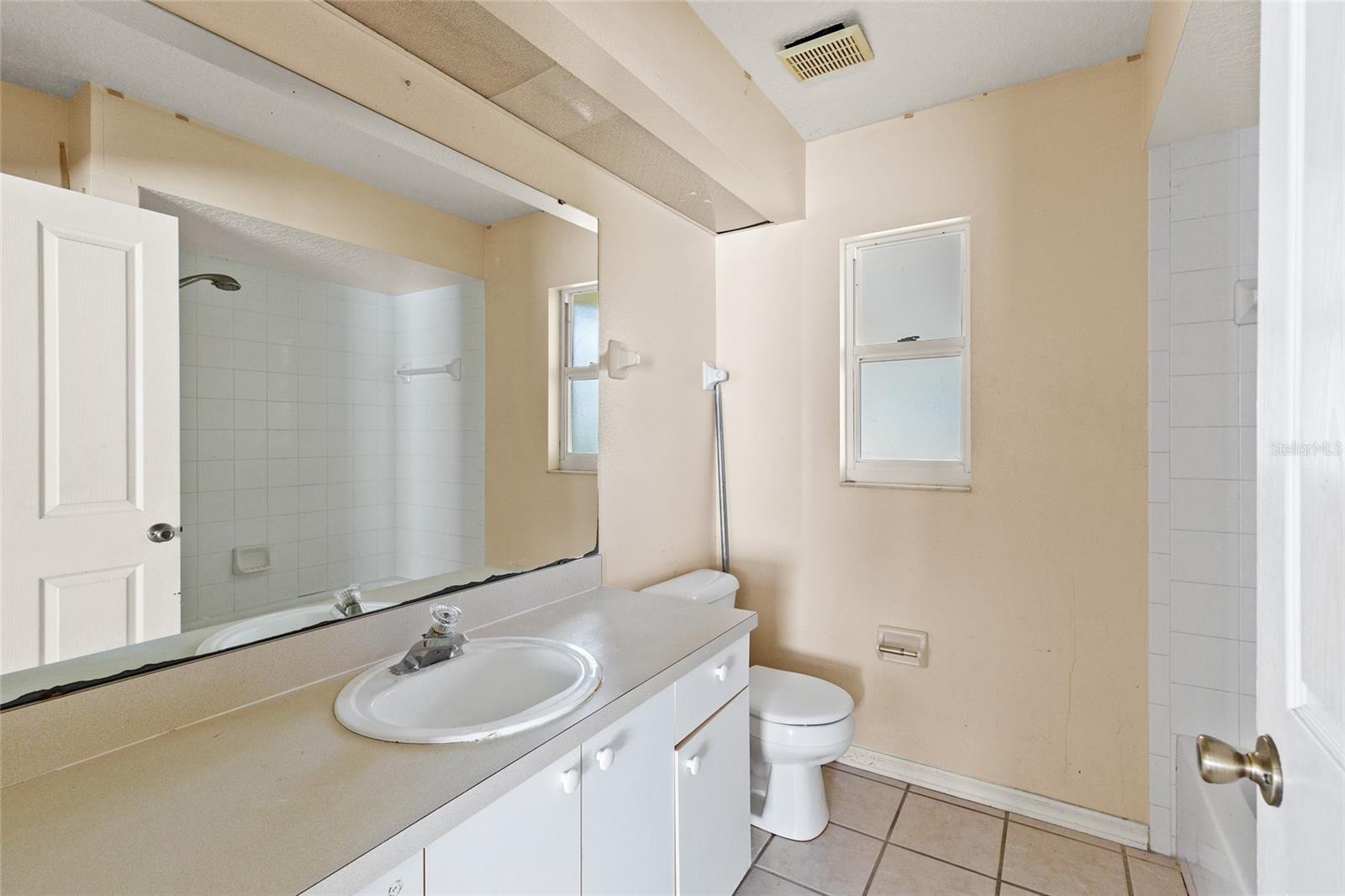 Image 14 of 22 For 6524 67th Court E.