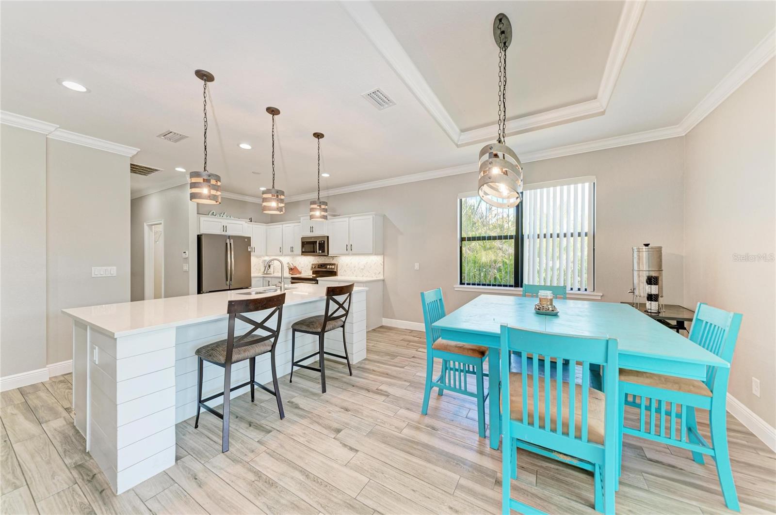 Image 16 of 37 For 105 Cabana Way