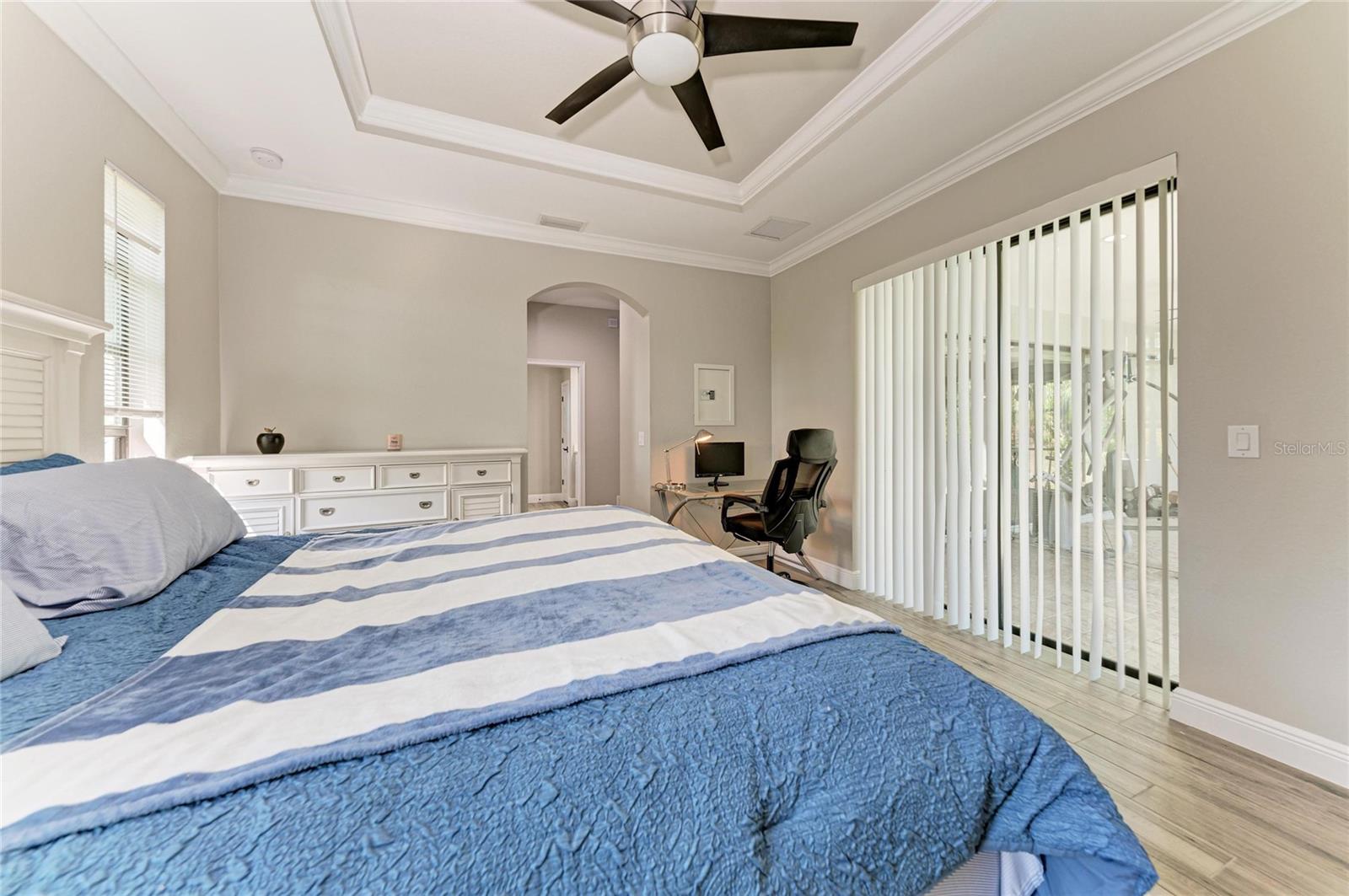 Image 19 of 37 For 105 Cabana Way