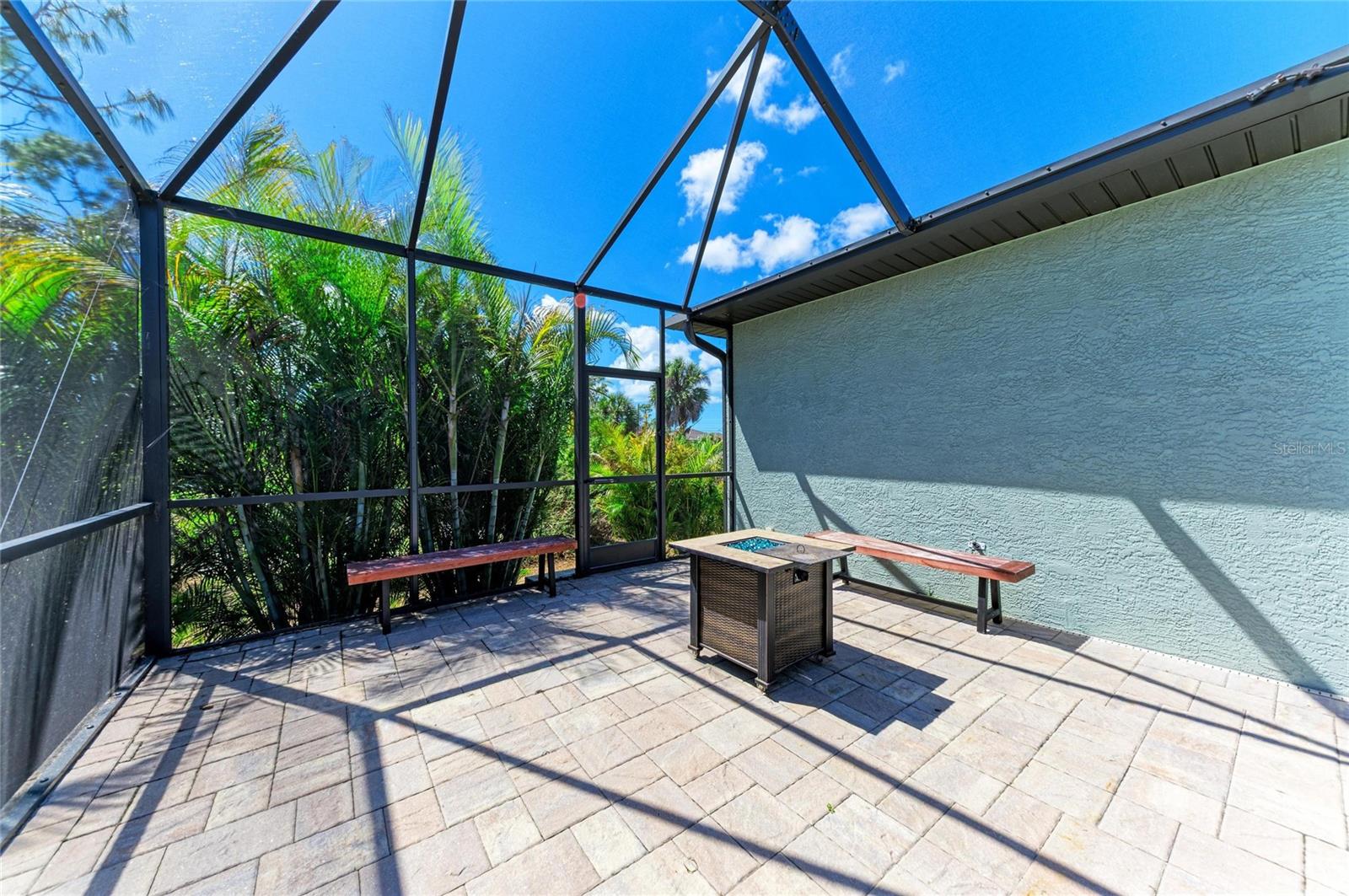 Image 34 of 37 For 105 Cabana Way