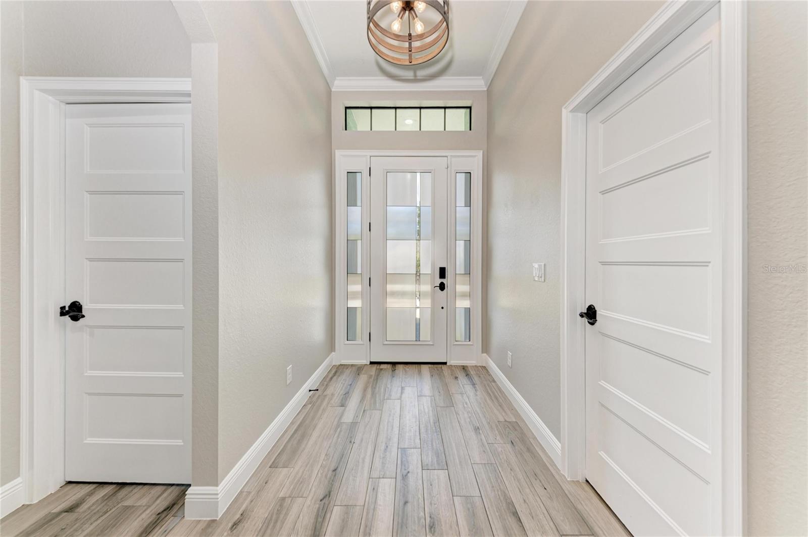 Image 6 of 37 For 105 Cabana Way