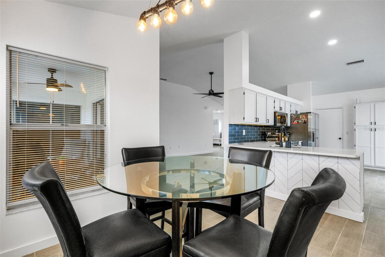 Image 23 of 54 For 4451 6th Avenue E