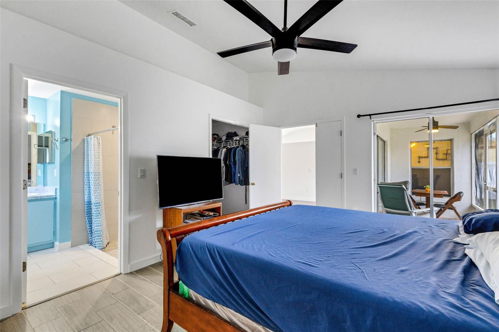 Image 28 of 54 For 4451 6th Avenue E