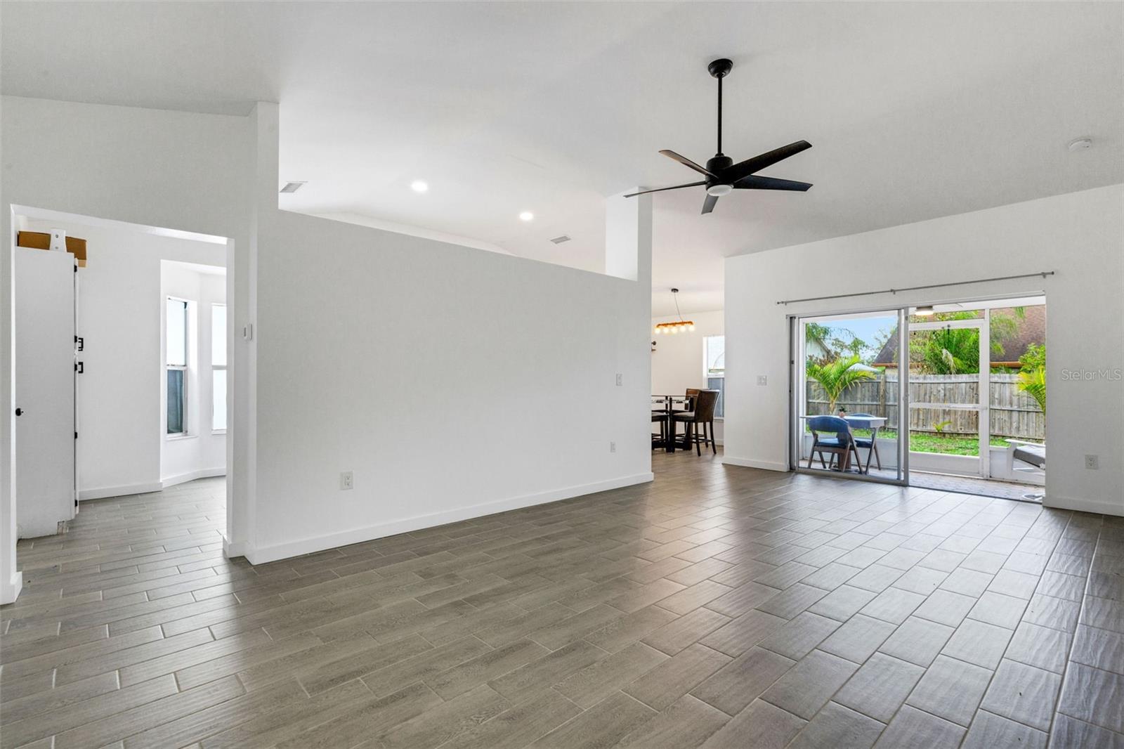 Image 8 of 54 For 4451 6th Avenue E