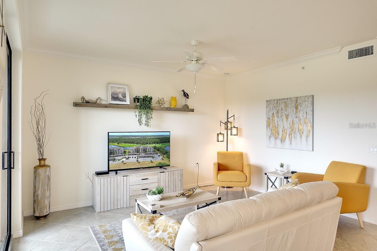 Image 10 of 70 For 17510 Gawthrop Drive 206