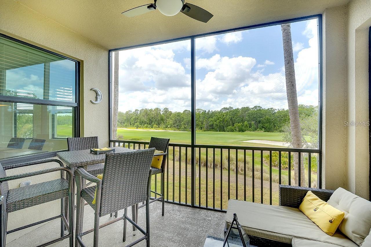 Image 19 of 70 For 17510 Gawthrop Drive 206