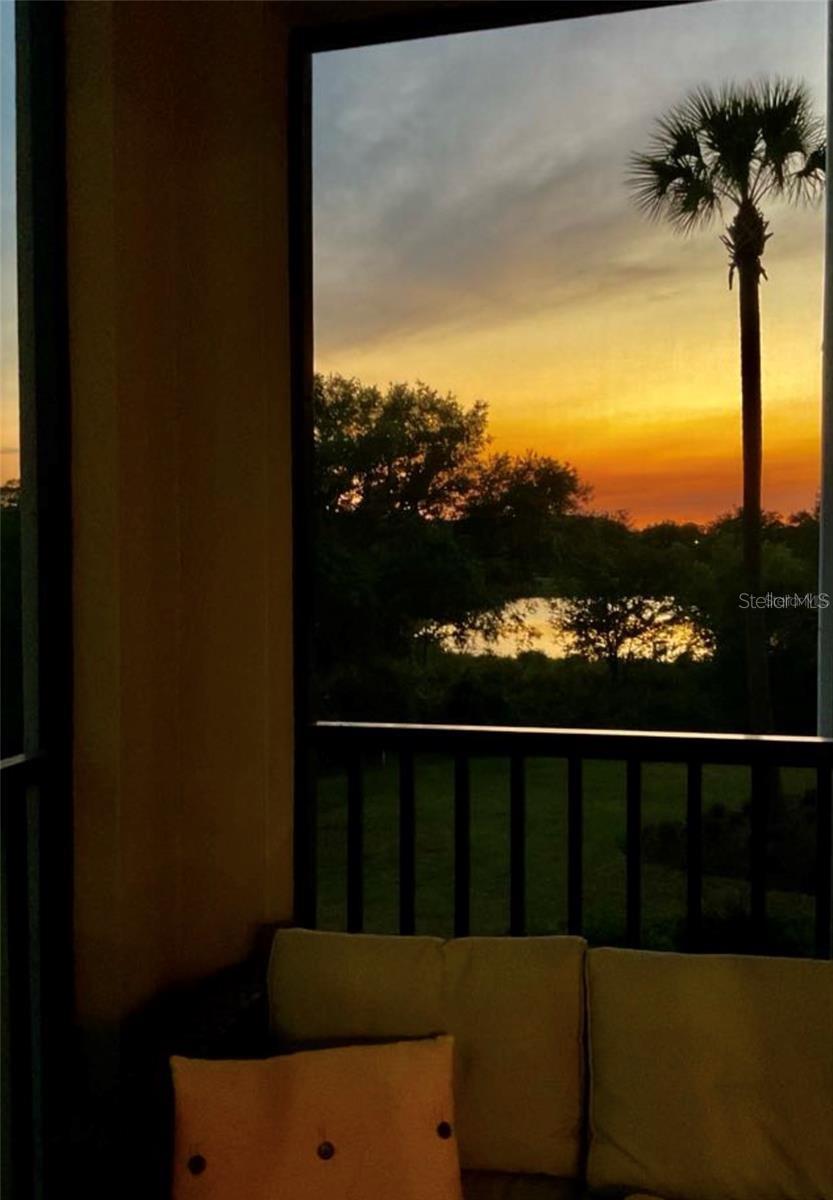 Image 22 of 70 For 17510 Gawthrop Drive 206