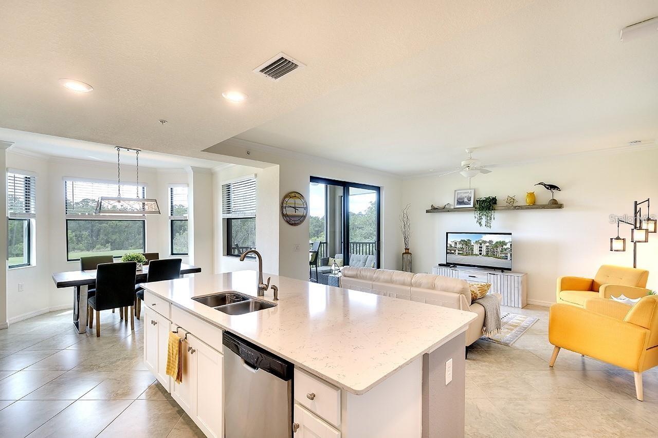 Image 3 of 70 For 17510 Gawthrop Drive 206