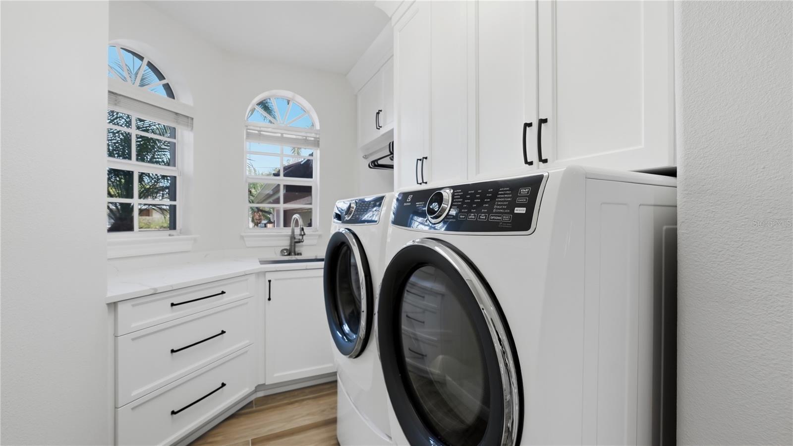 Image 39 of 60 For 7637 Cove Terrace