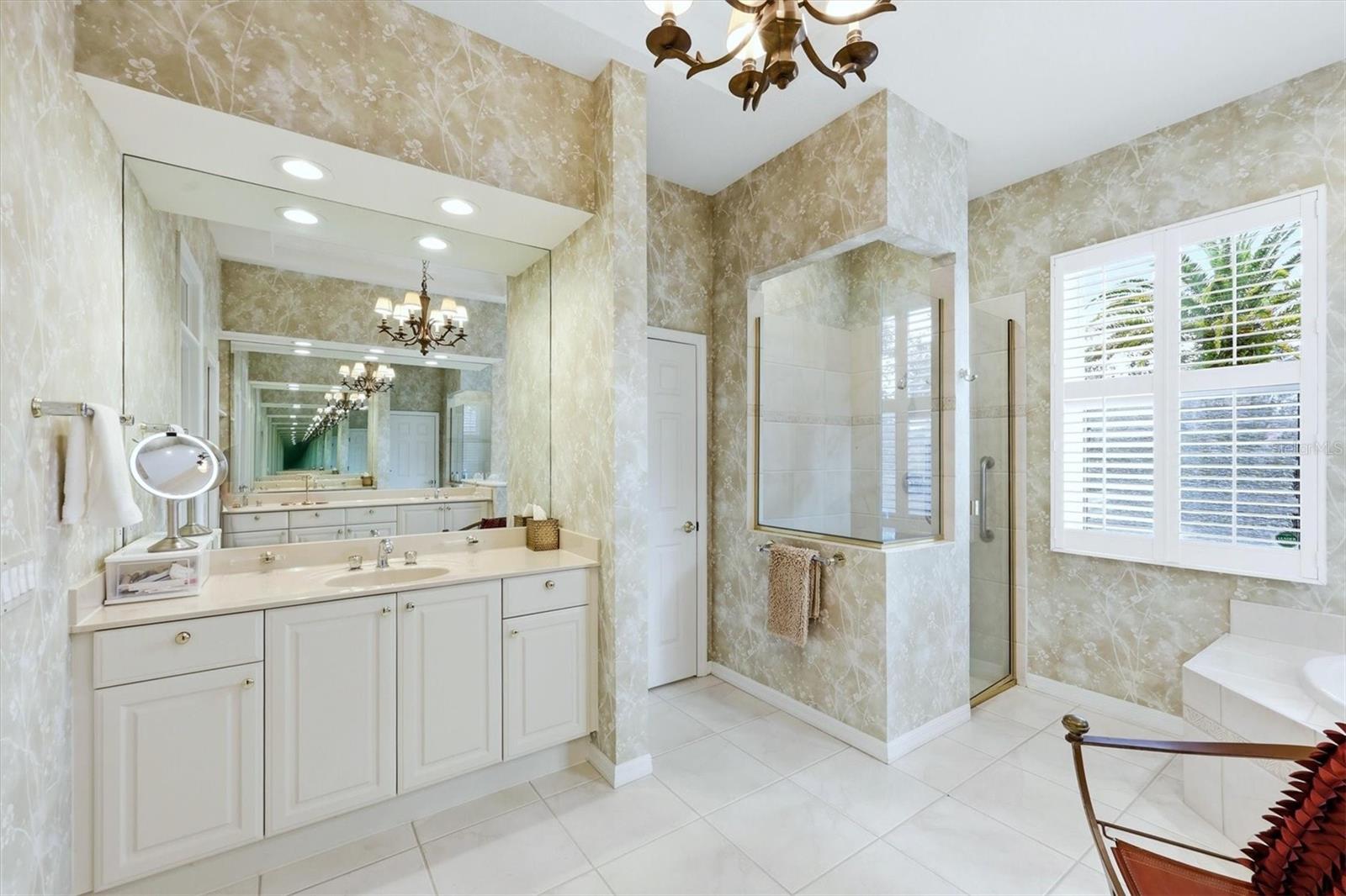 Image 26 of 78 For 8116 Collingwood Court