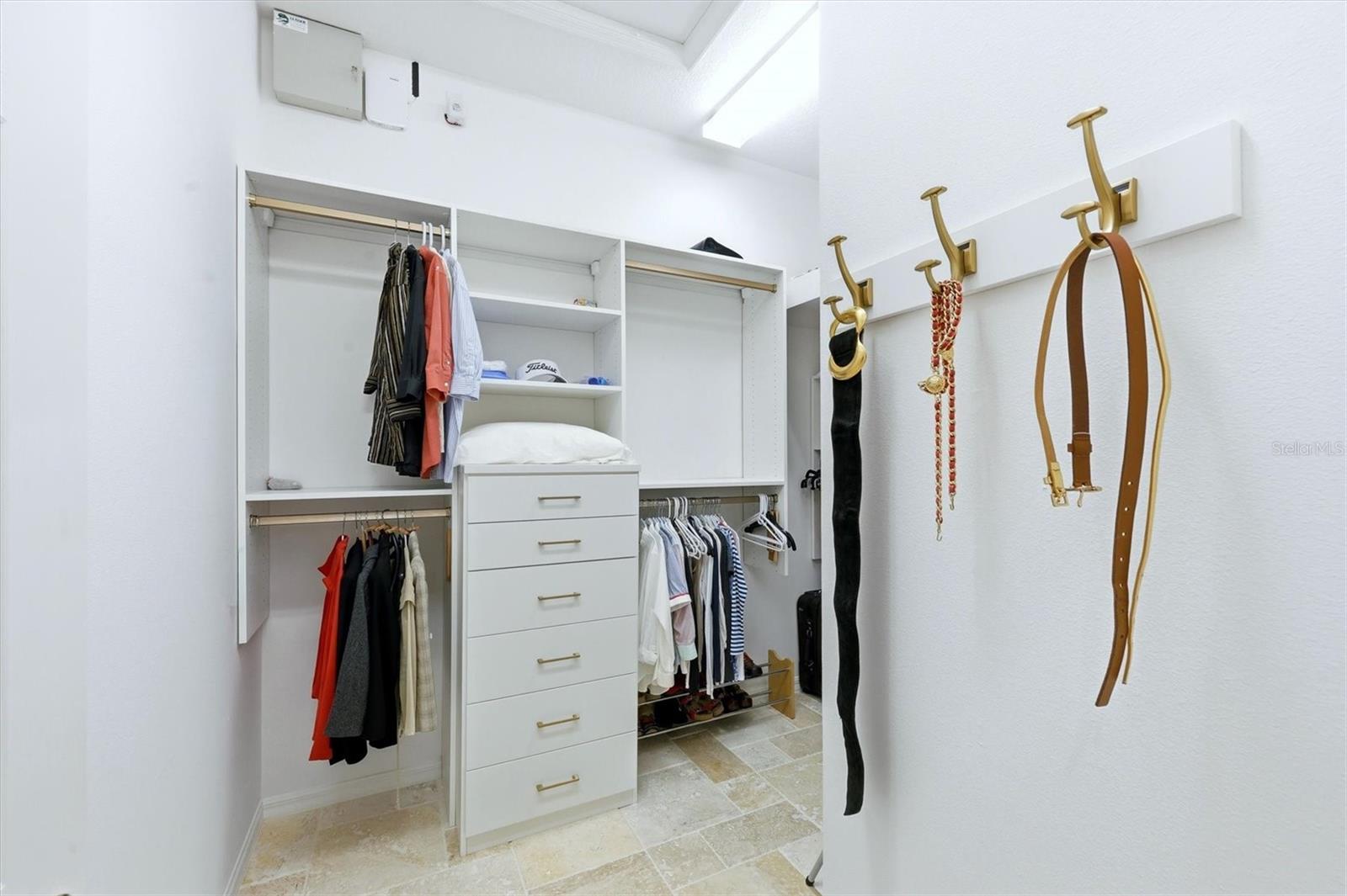 Image 29 of 78 For 8116 Collingwood Court