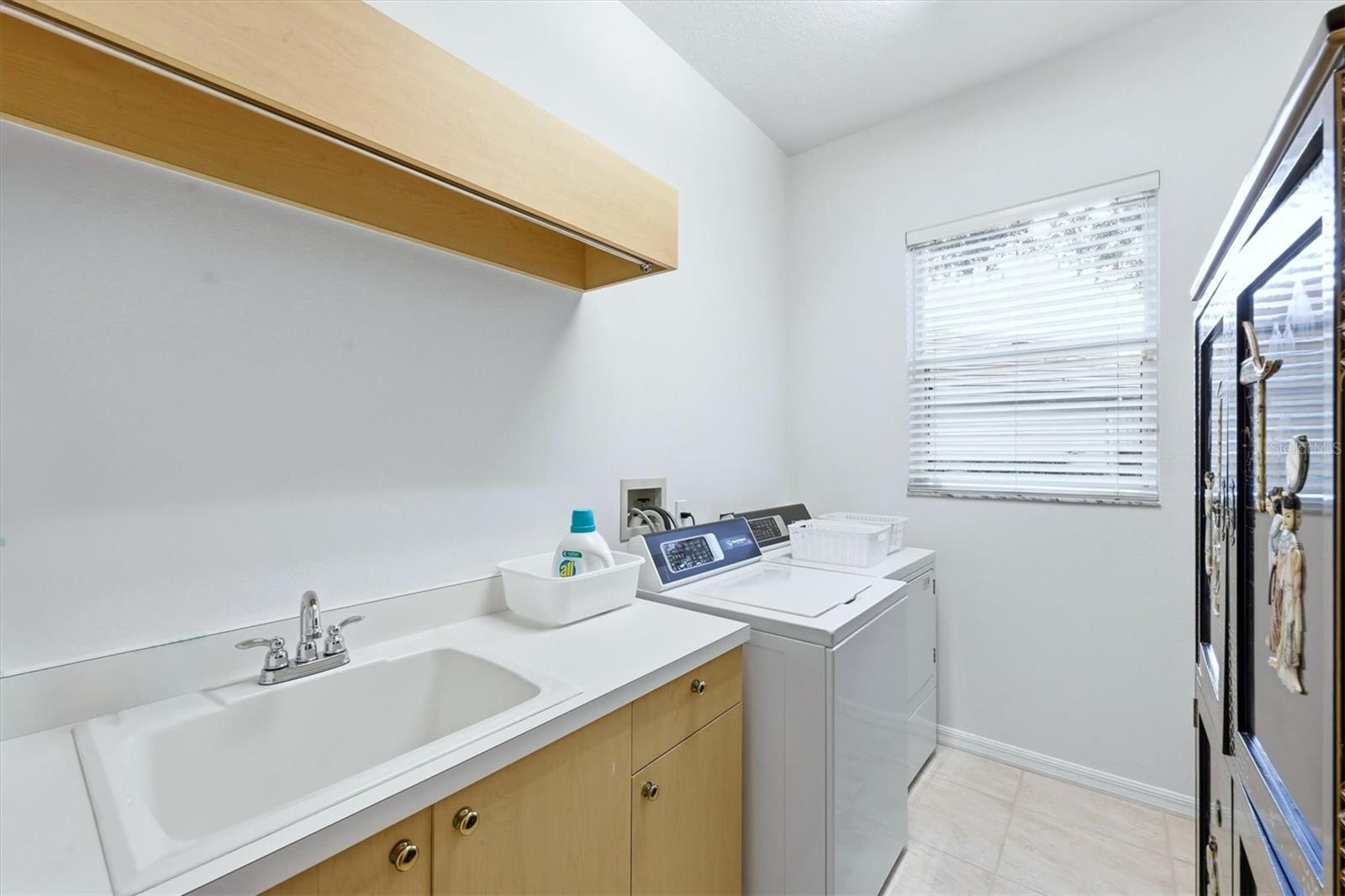 Image 37 of 78 For 8116 Collingwood Court