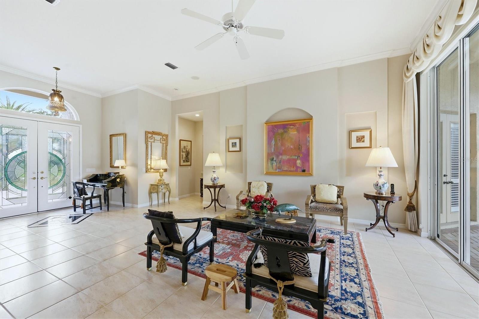 Image 9 of 78 For 8116 Collingwood Court