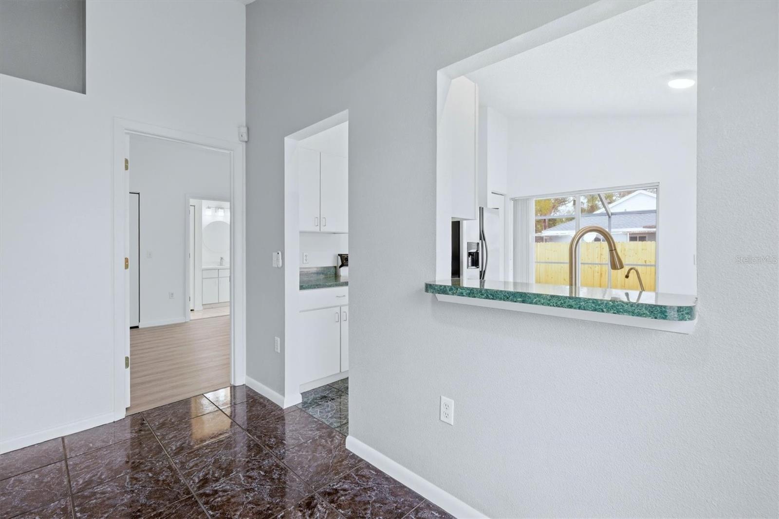 Image 12 of 36 For 1077 Jefferson Avenue