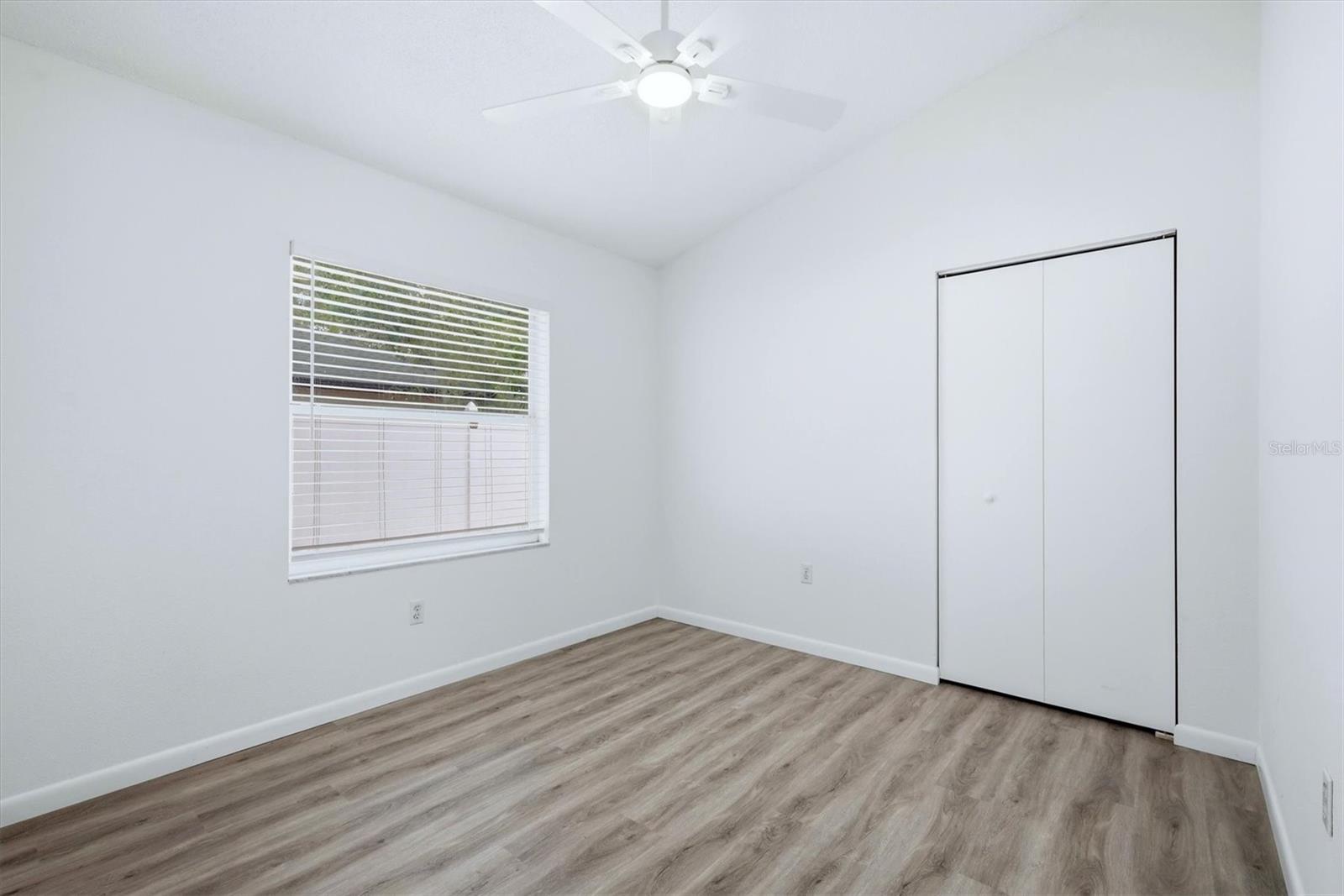 Image 21 of 36 For 1077 Jefferson Avenue