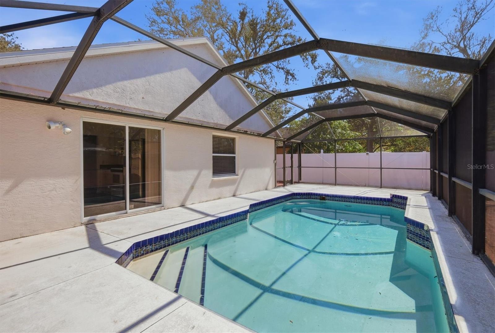 Image 26 of 36 For 1077 Jefferson Avenue