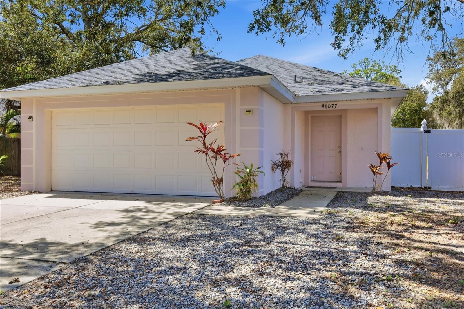 Image 3 of 36 For 1077 Jefferson Avenue