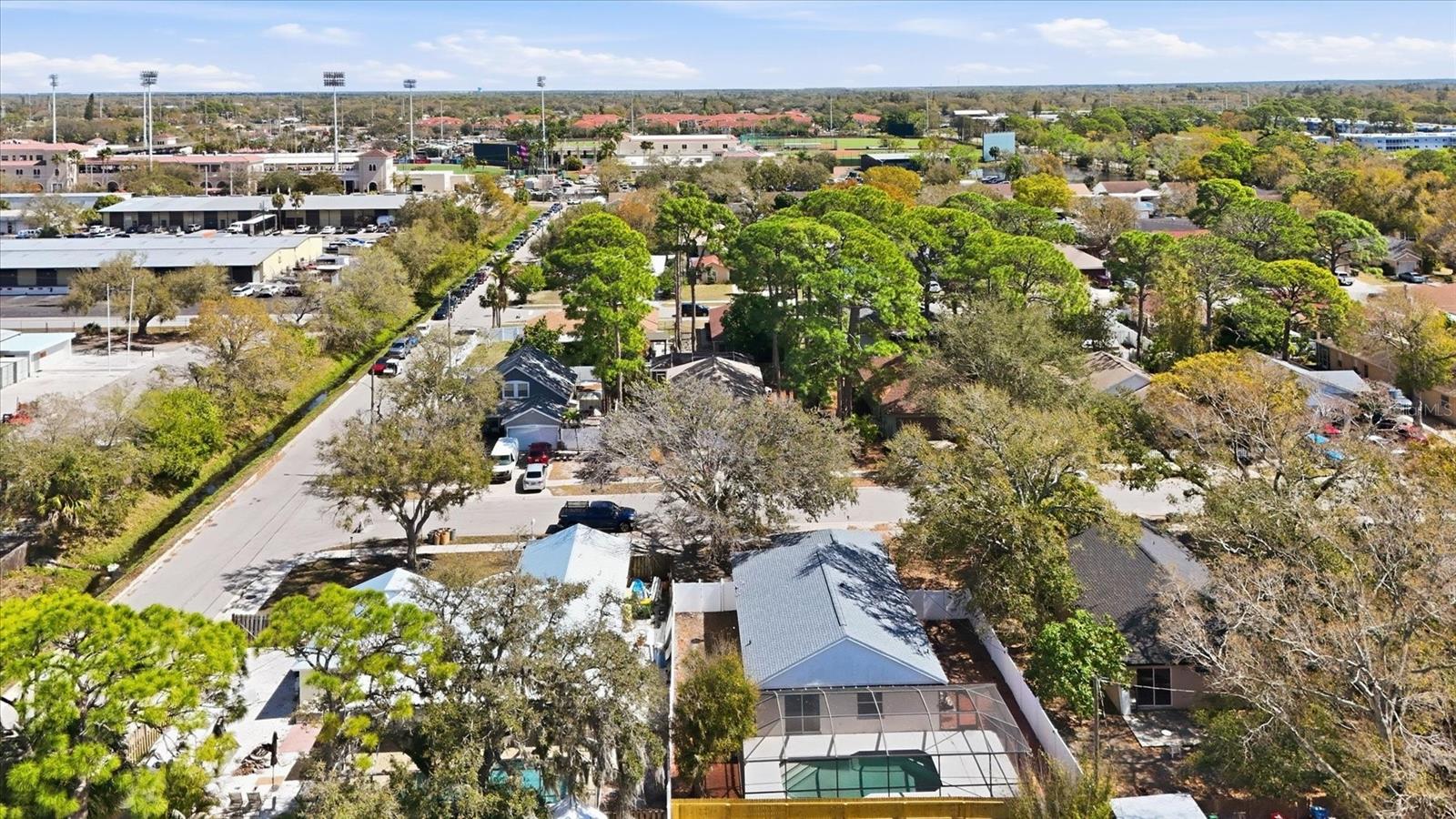 Image 31 of 36 For 1077 Jefferson Avenue