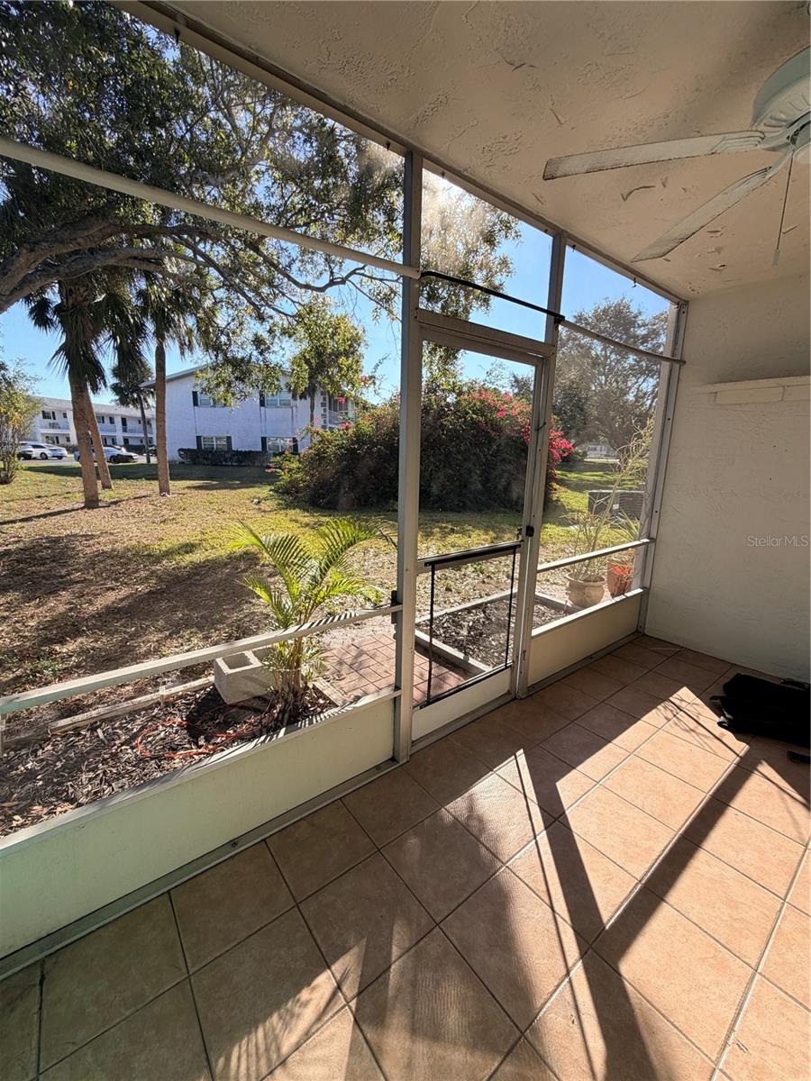 Image 9 of 10 For 4507 3rd Street Circle W 275