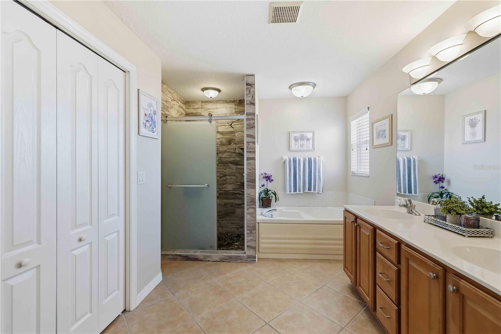 Image 32 of 69 For 8725 Stone Harbour Loop