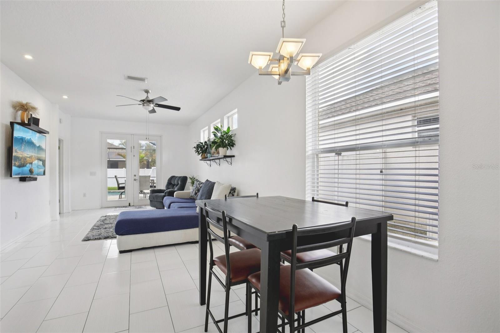 Image 10 of 36 For 7164 Spikerush Court