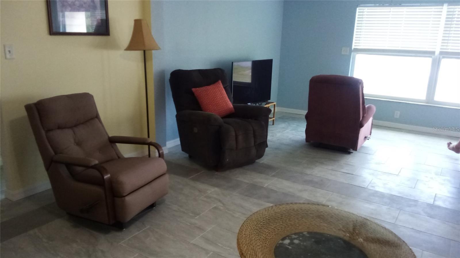 Image 12 of 22 For 758 Spring Lake Boulevard Nw