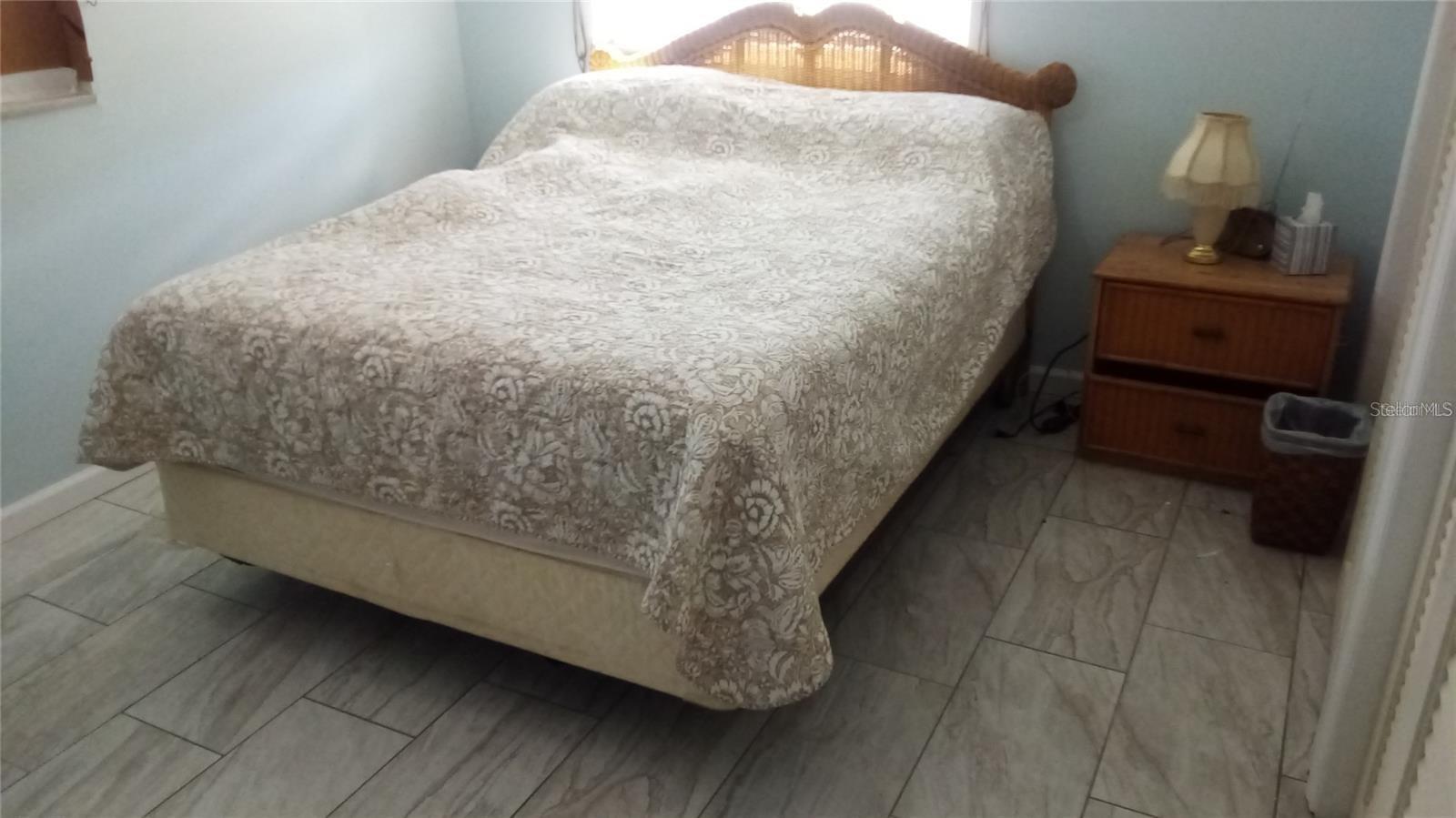 Image 17 of 22 For 758 Spring Lake Boulevard Nw