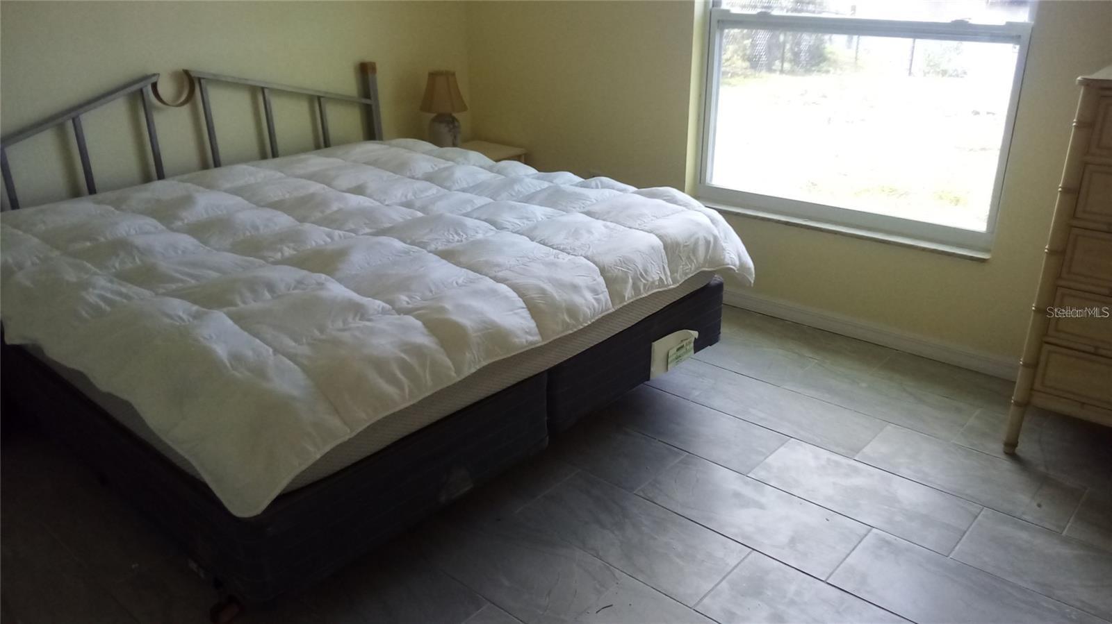 Image 18 of 22 For 758 Spring Lake Boulevard Nw