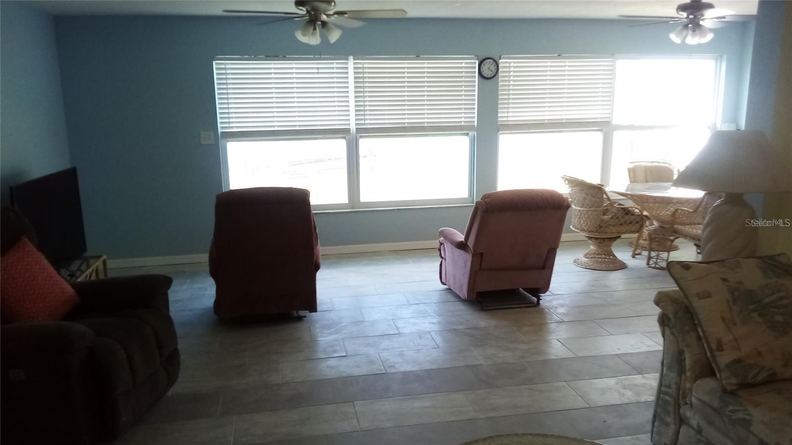 Image 19 of 22 For 758 Spring Lake Boulevard Nw