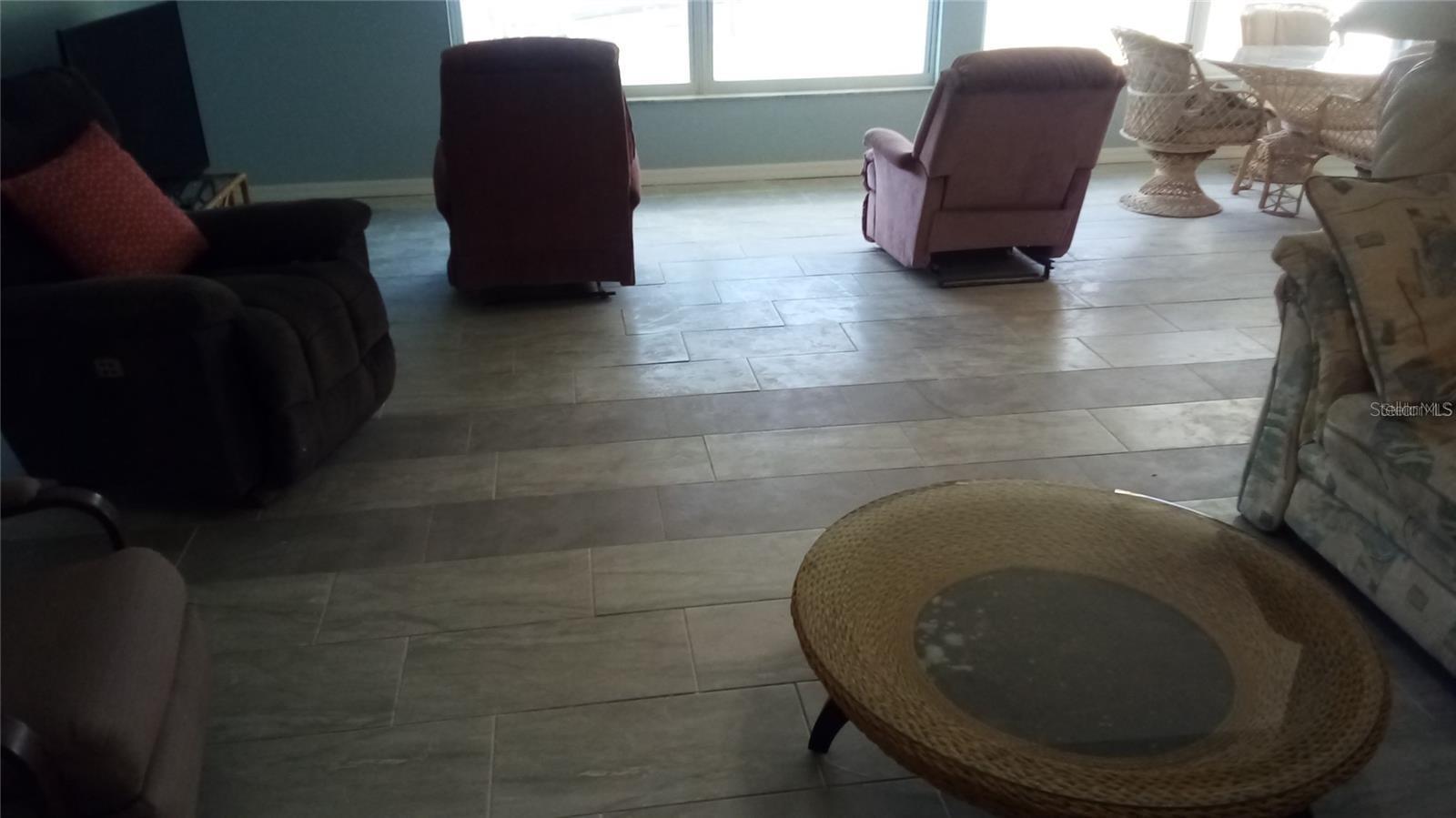 Image 20 of 22 For 758 Spring Lake Boulevard Nw