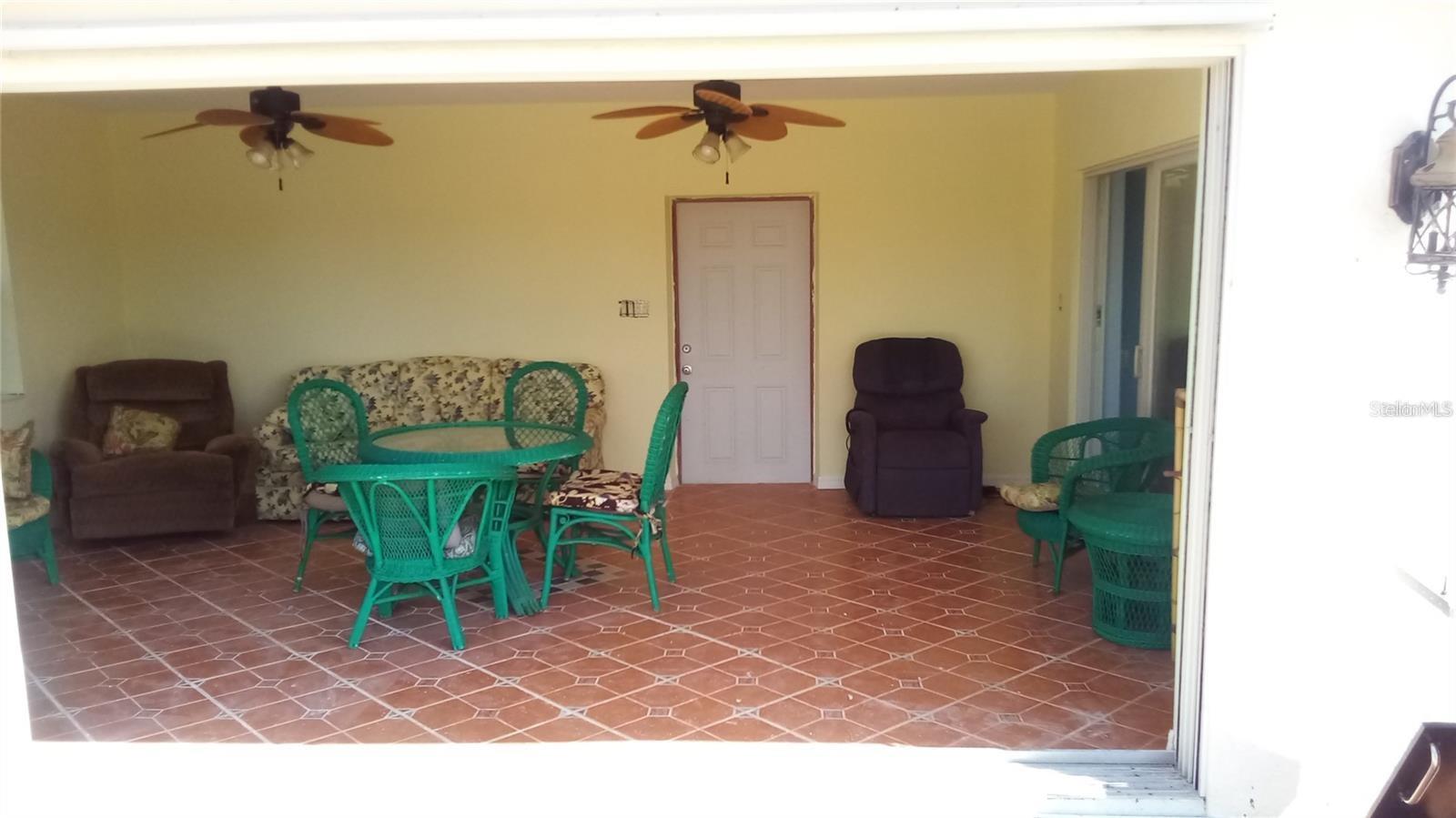 Image 6 of 22 For 758 Spring Lake Boulevard Nw