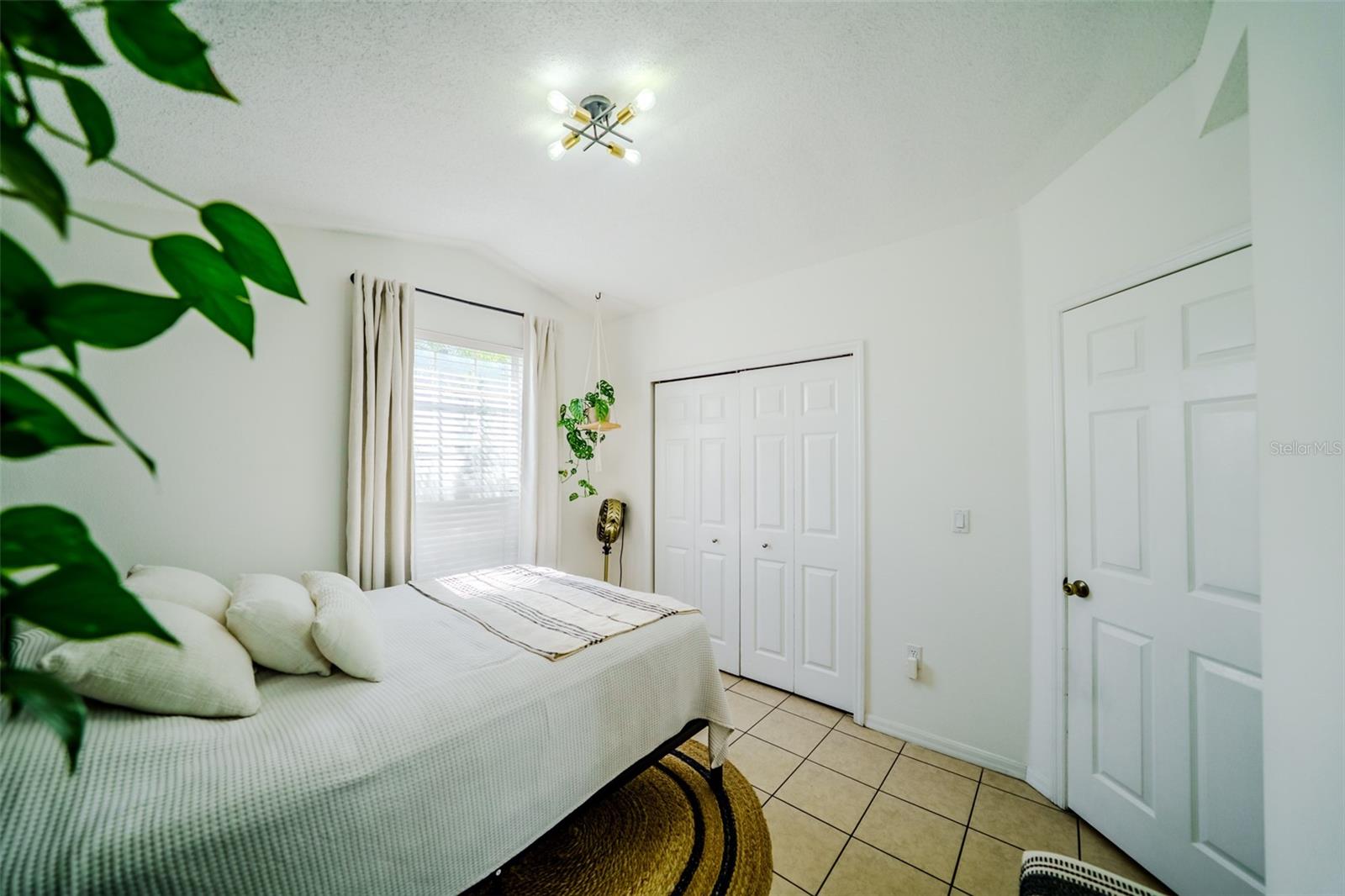 Image 19 of 44 For 3039 58th Terrace E