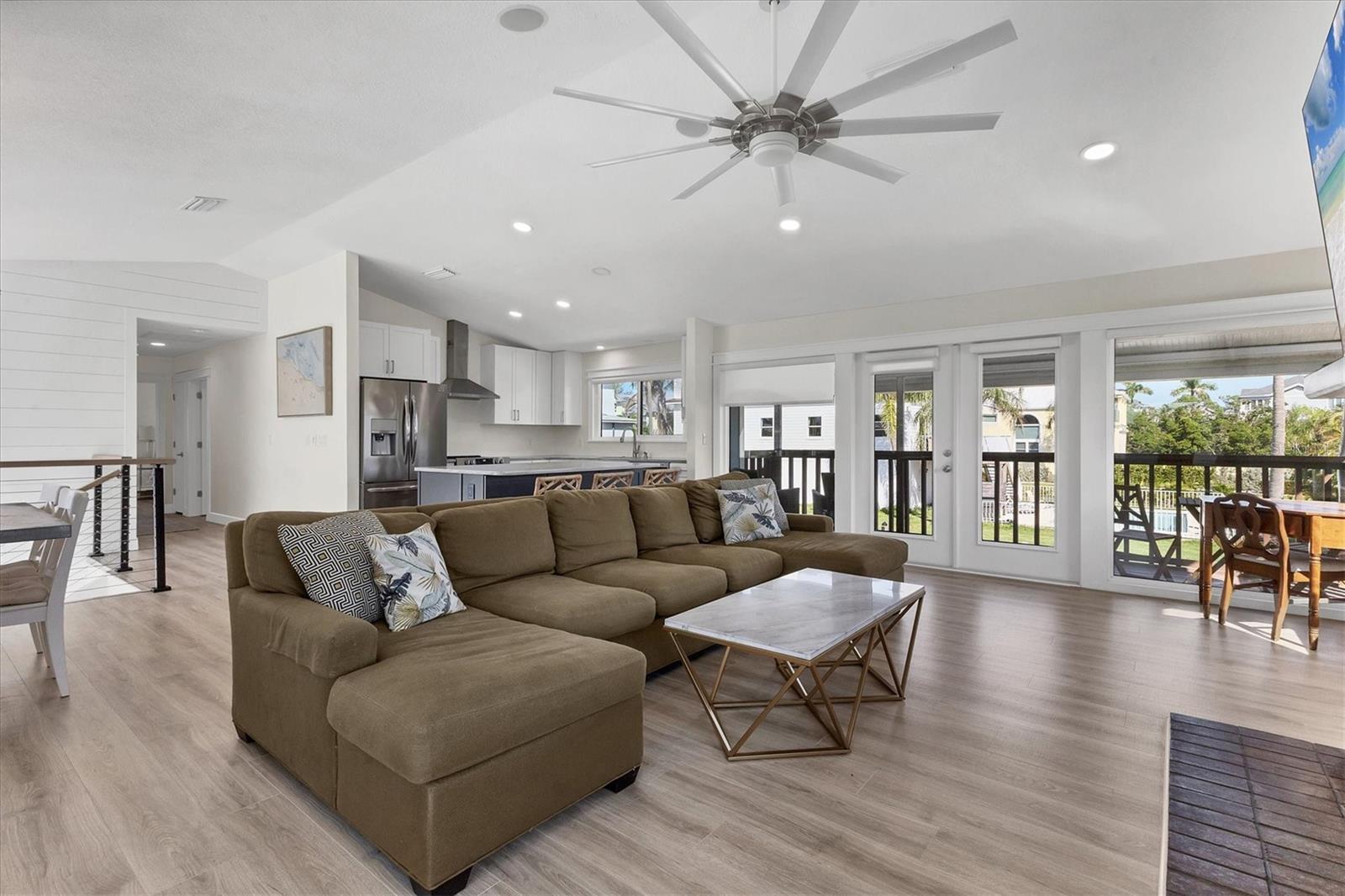 Image 12 of 45 For 825 Tarawitt Drive