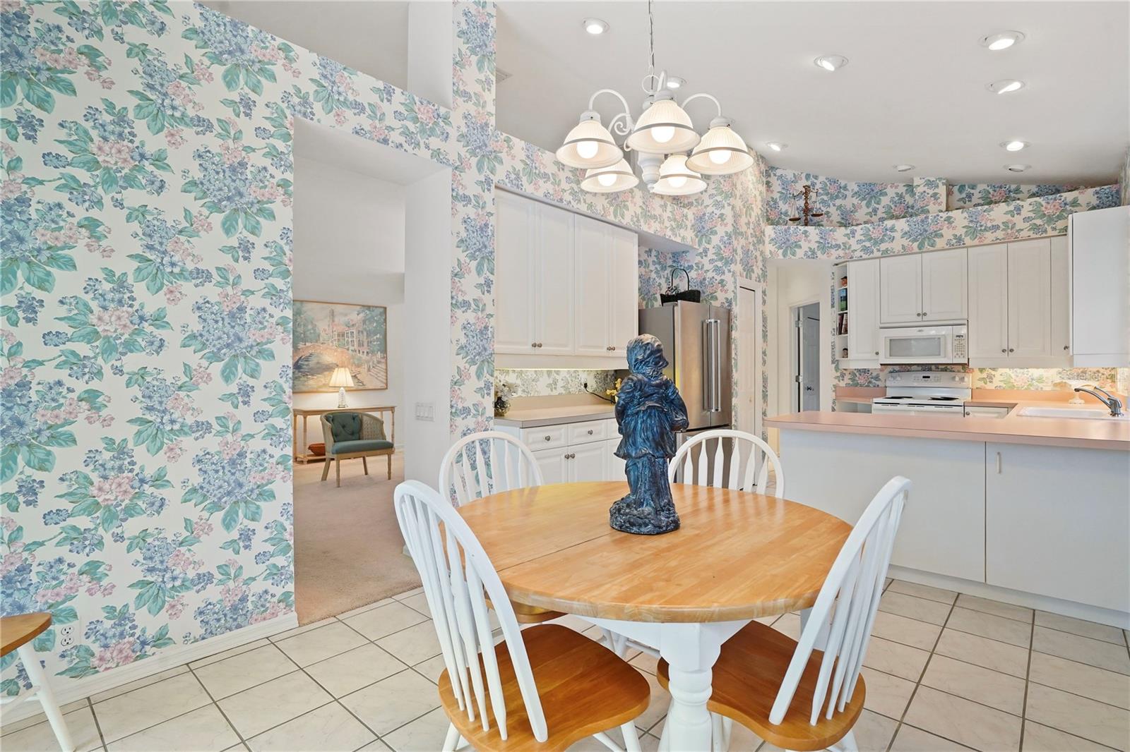 Image 15 of 43 For 7909 Hampton Court