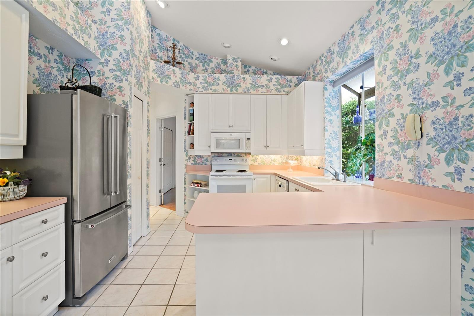 Image 18 of 43 For 7909 Hampton Court