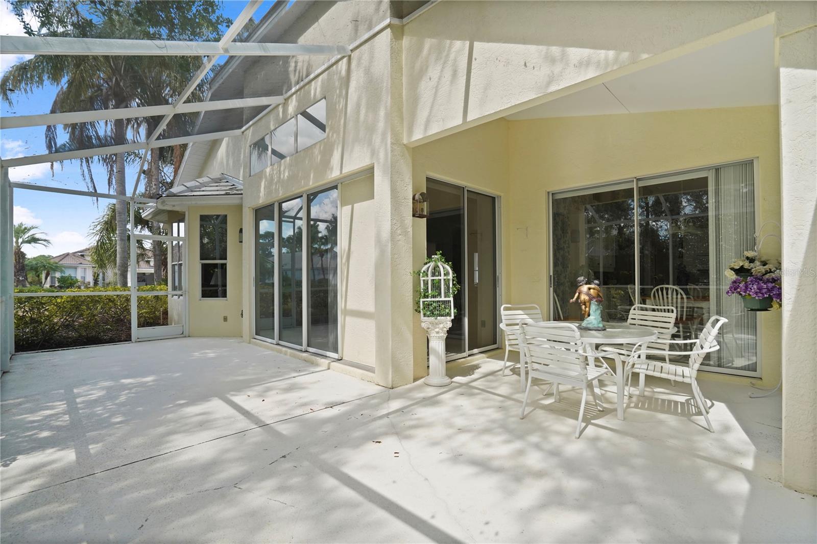 Image 32 of 43 For 7909 Hampton Court