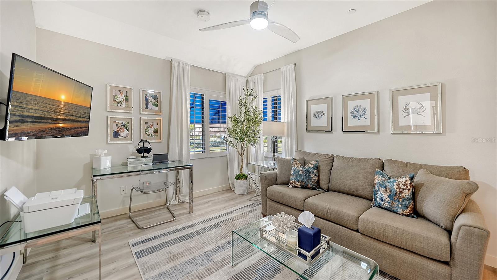 Image 24 of 44 For 2000 Harbourside Drive 1501